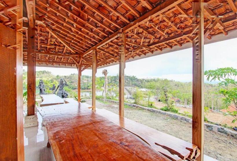 ホテル Capital O 93449 The Boekit Song Putri Resort