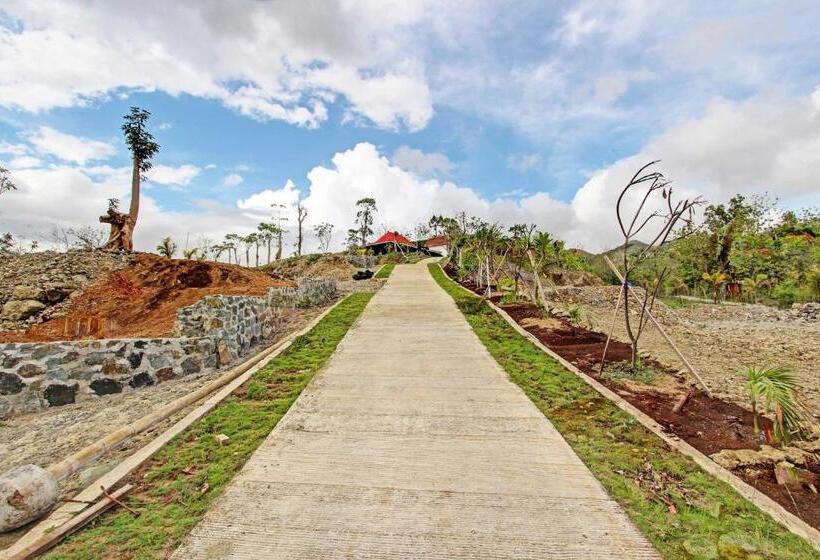 ホテル Capital O 93449 The Boekit Song Putri Resort