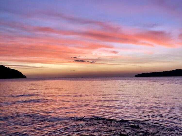 Отель Coral Bay Resort