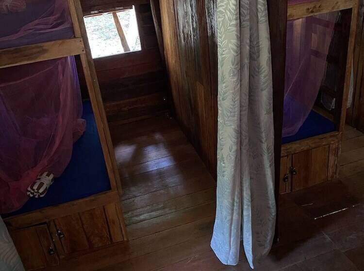 Отель Coral Bay Resort