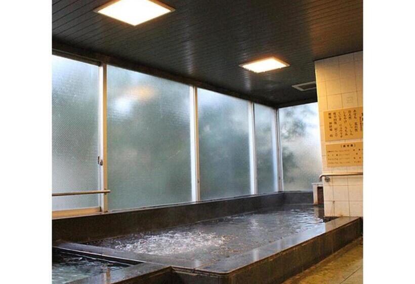 فندق Crystal Palace   Vacation Stay 61200v