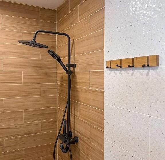 호텔 De  Ocean Land เดอโอเชี่ยนแลนด์ เกาะล้าน