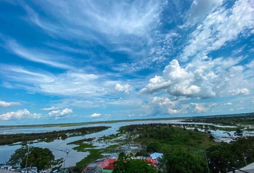 هتل De Turistas Iquitos