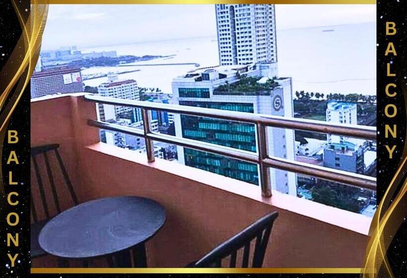 Отель Free Pool N Free Sauna Access Oceanview Balcony In The Heart Of Manila, Front Of Robinsons Mall, Wal
