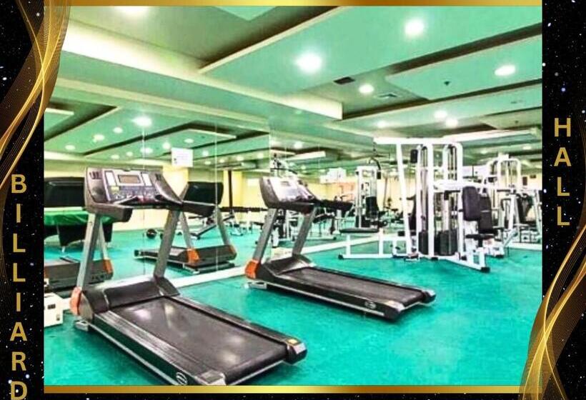 Отель Free Pool N Free Sauna Access Oceanview Balcony In The Heart Of Manila, Front Of Robinsons Mall, Wal