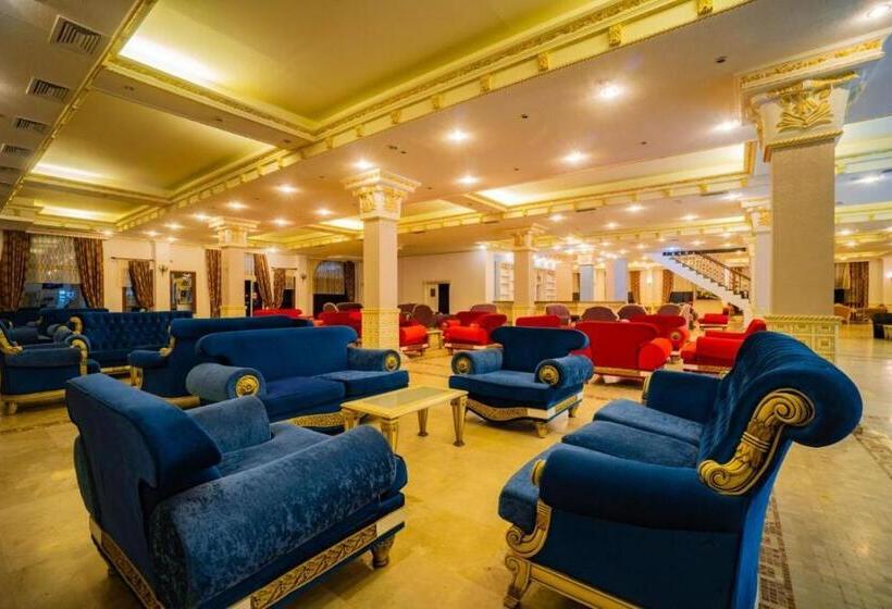 فندق Funhill Resort