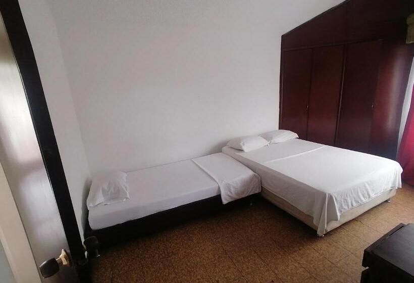 هتل Hosteria Ambeyma