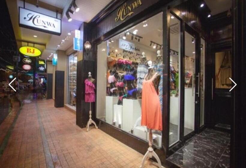 酒店 Hunwa Guesthouse Kata