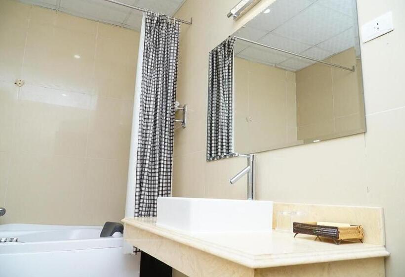 هتل Khách Sạn Hữu Nghị