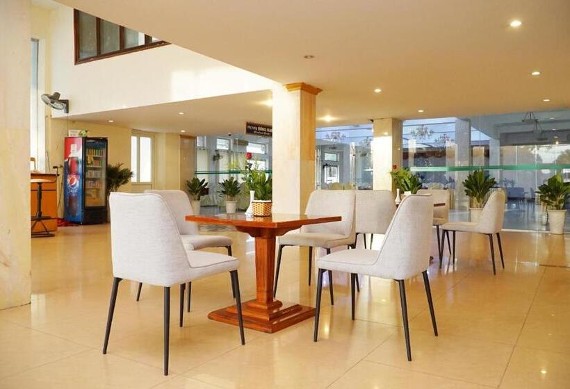 هتل Khách Sạn Hữu Nghị