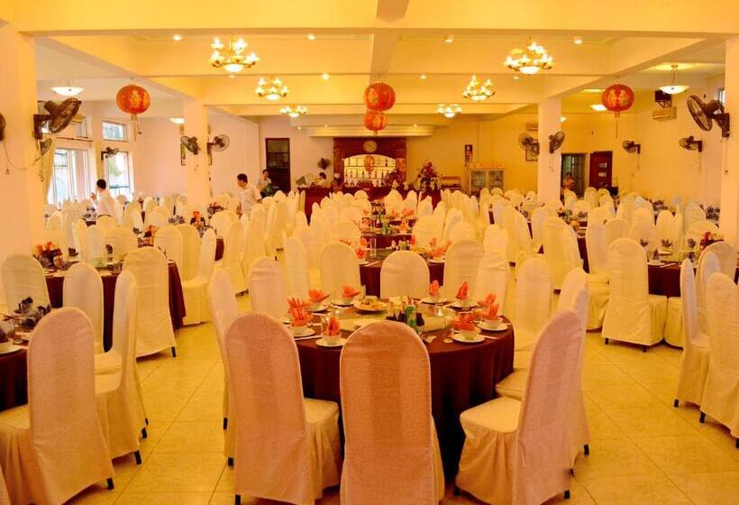 هتل Khách Sạn Hữu Nghị