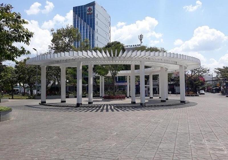 هتل Khách Sạn Nam đô 1