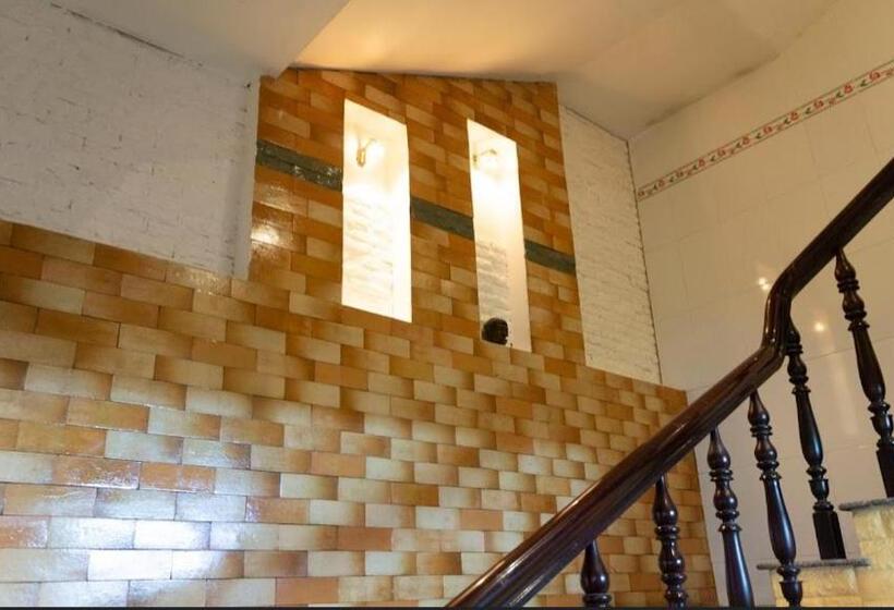 هتل Khách Sạn Nam đô 1