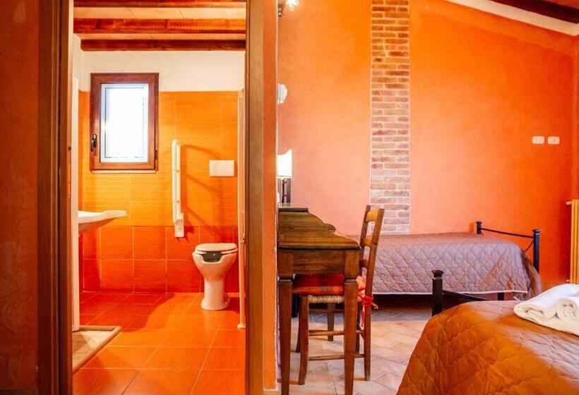 هتل Le Gerlette   La Capanna