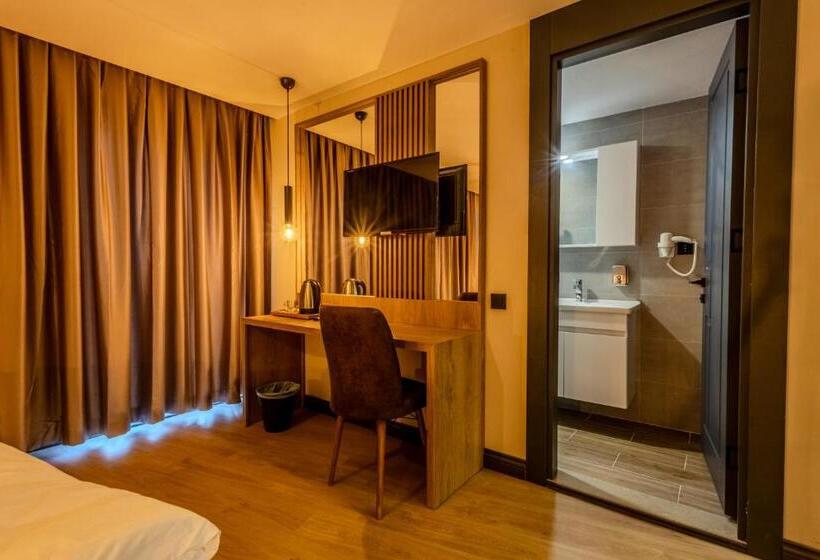 هتل Leli̇ko Suites