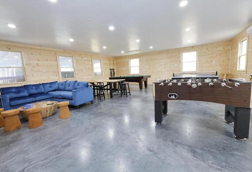 בית מלון כפרי Matterhorns Hunter Lodge