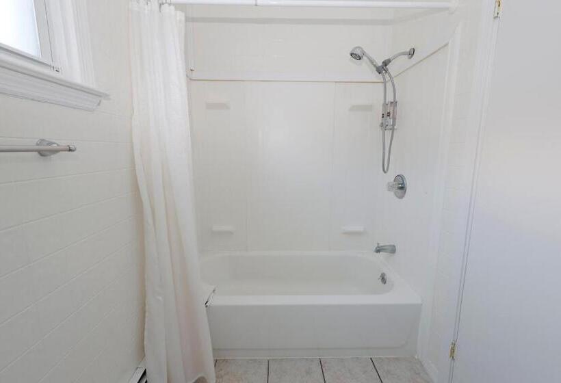 בית מלון כפרי Matterhorns Hunter Lodge