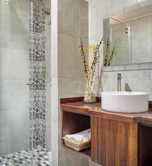 Отель Mindo Monasterium