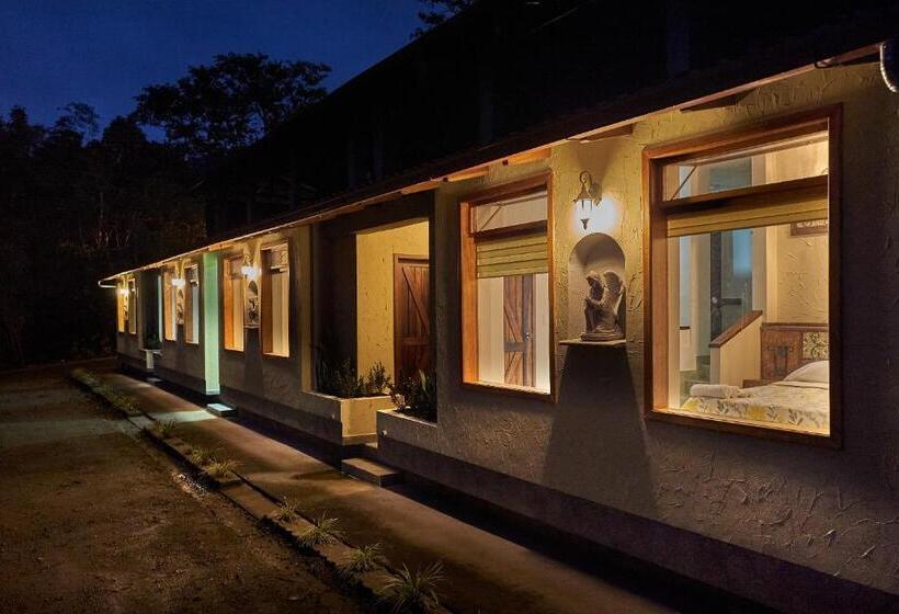 Отель Mindo Monasterium