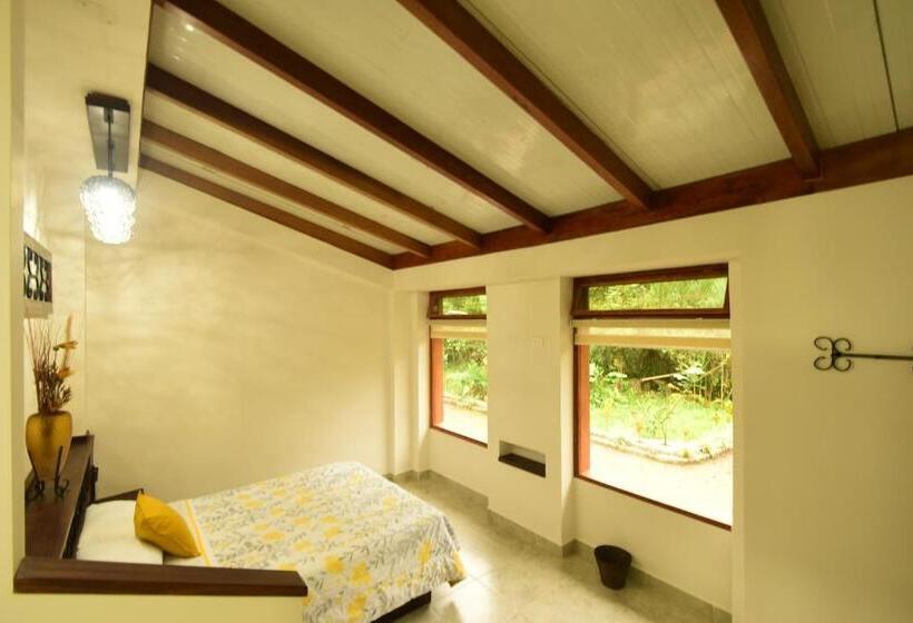 Отель Mindo Monasterium