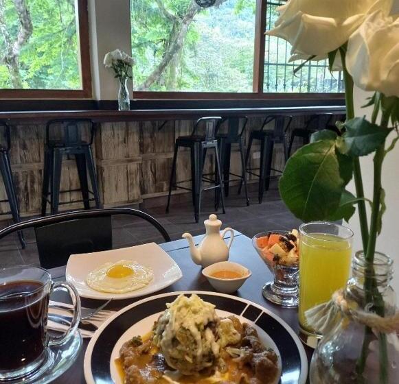 Отель Mindo Monasterium