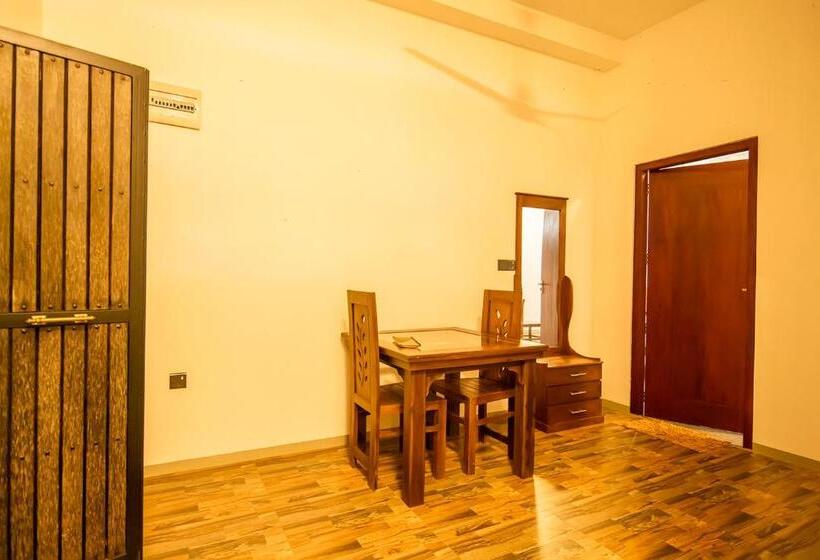 فندق Moon River Villa