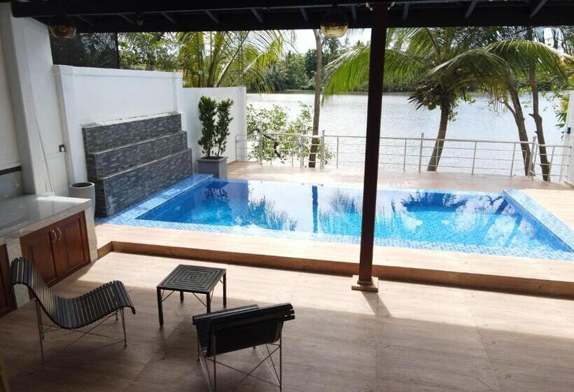 בית מלון כפרי Moon River Villa