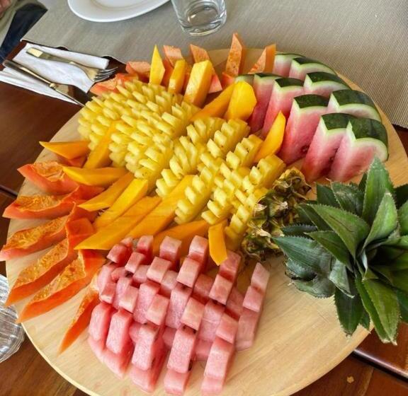 فندق Moon River Villa