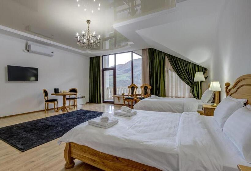 هتل Mountain View Hot Spring Resort