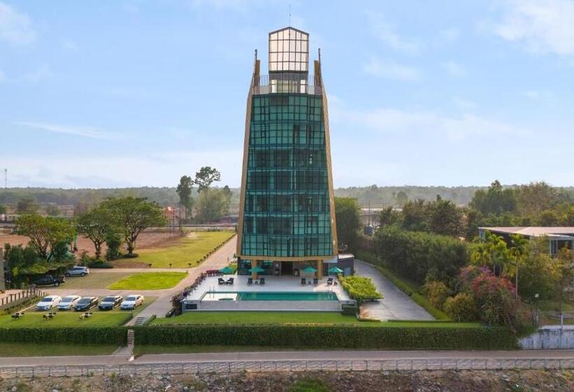 Отель Naka Raj Escape