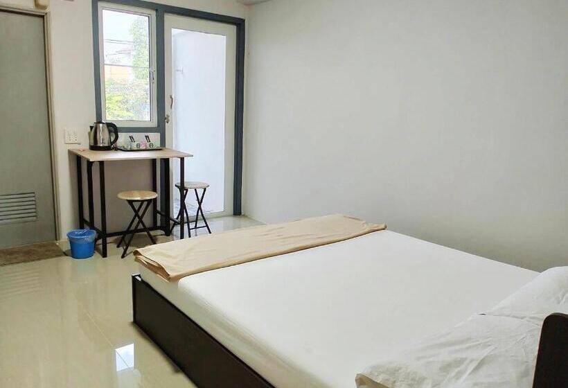 호텔 Na Nont Place