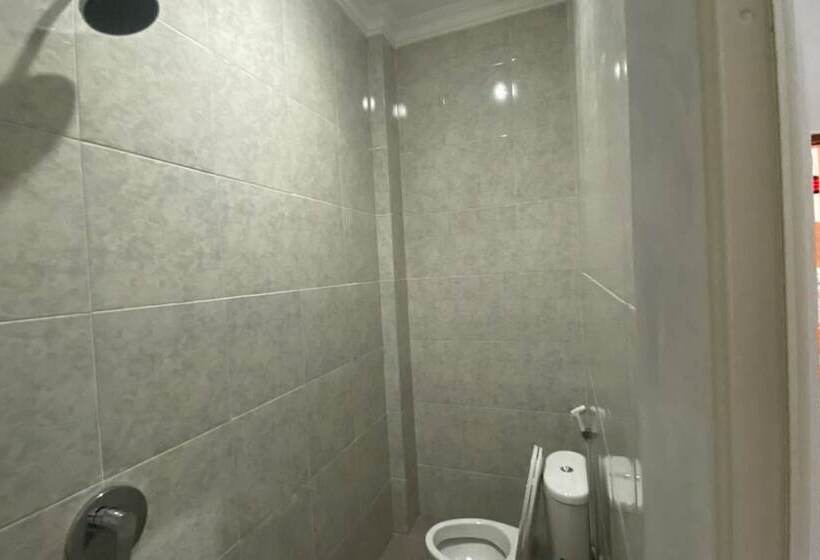 ホテル Oyo 93453 Muula Homestay Syariah