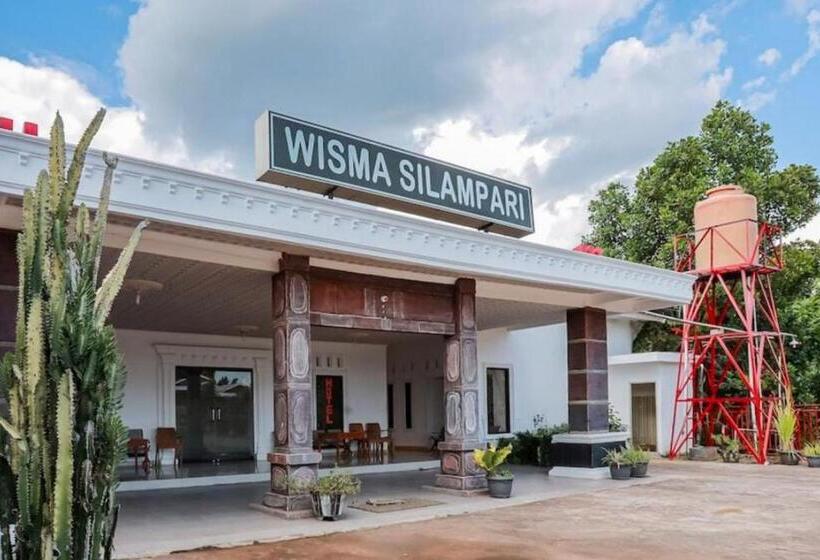 هتل Wisma Silampari Mitra Reddoorz