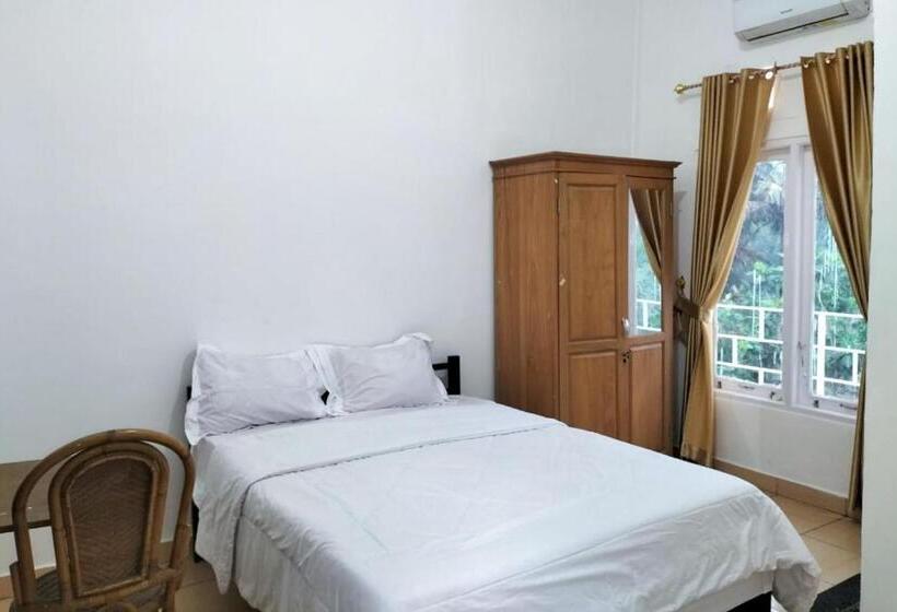 ホテル Wisma Silampari Mitra Reddoorz