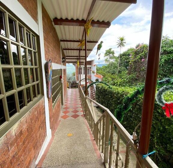 فندق Piscina Macaliz