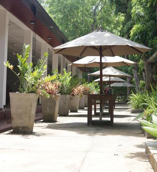 בית מלון כפרי Polonnaruwa Holiday Inn
