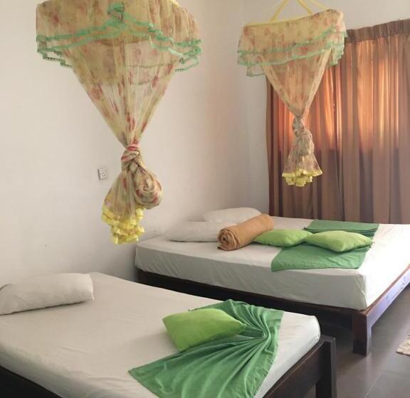 בית מלון כפרי Polonnaruwa Holiday Inn