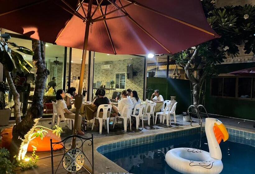 호텔 Privacy Pattaya