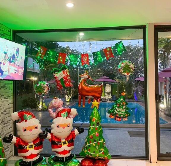 Отель Privacy Pattaya