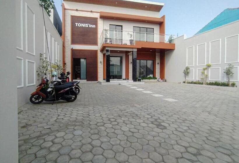 Отель Reddoorz Syariah Near Alun Alun Tegal 2