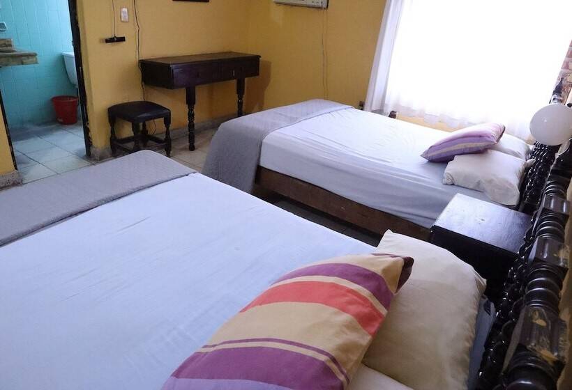 ホテル Santa Barbara