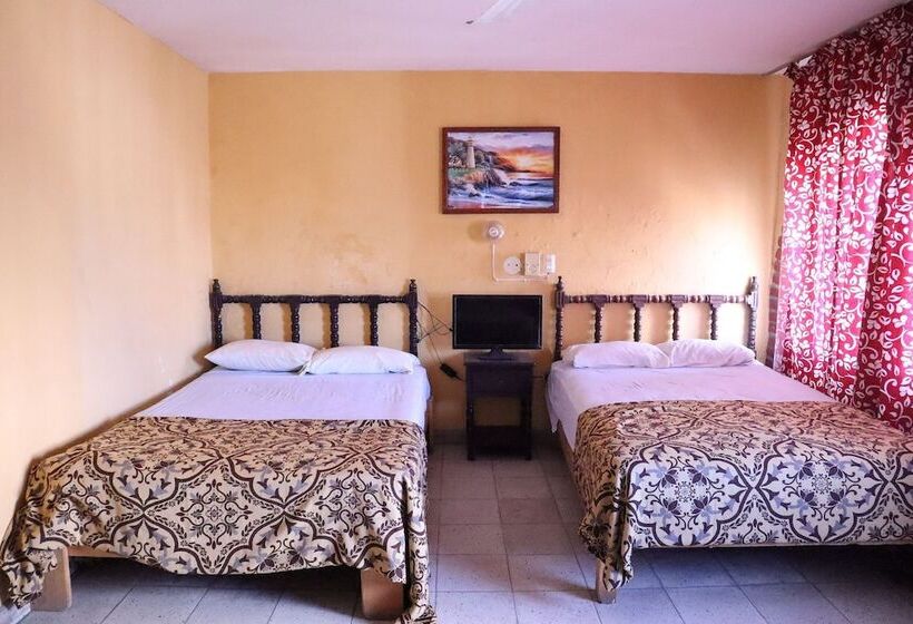 ホテル Santa Barbara