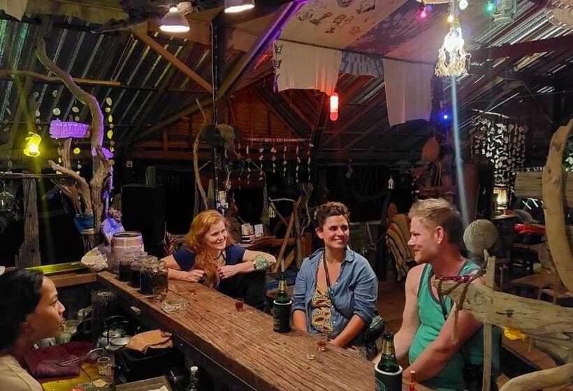 호텔 Seree Bungalows