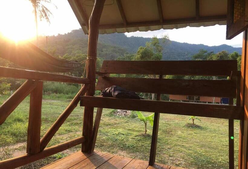 호텔 Seree Bungalows