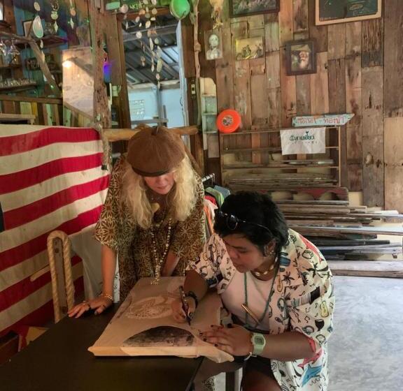 호텔 Seree Bungalows