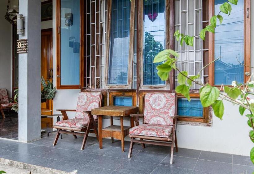 בית מלון כפרי Spot On 93430 Delta Bnb Residence