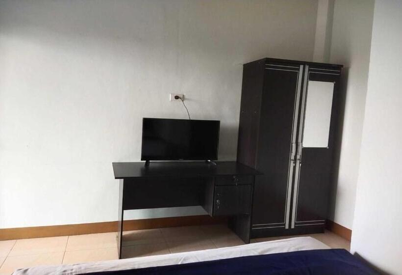 בית מלון כפרי Spot On 93430 Delta Bnb Residence