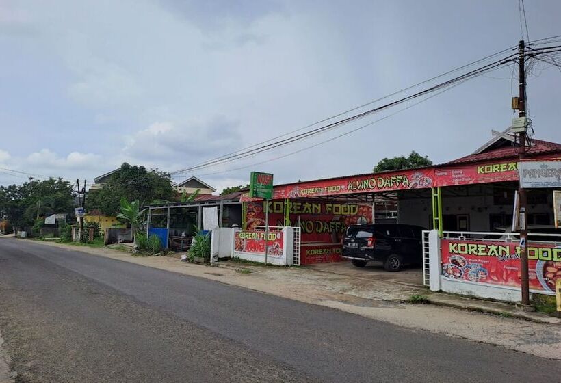 هتل Spot On 93464 Penginapan Tulimario Syariah