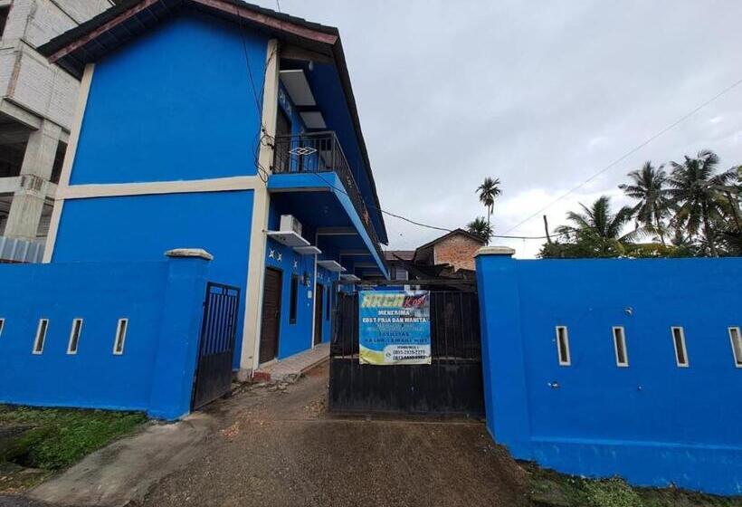 בית מלון כפרי Spot On 93465 Archa Guest House Syariah