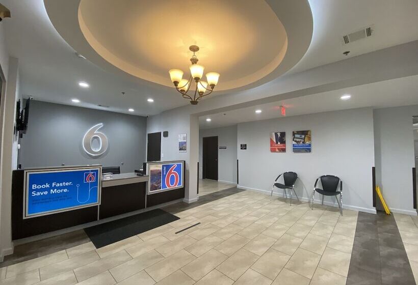 בית מלון כפרי Studio 6 Suites Texas City I 45